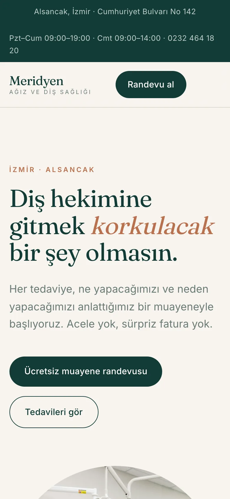 Meridyen Dental site on mobile